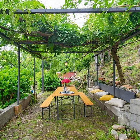 Como Lake Cosy Flat With Garden And Parking Cernobbio